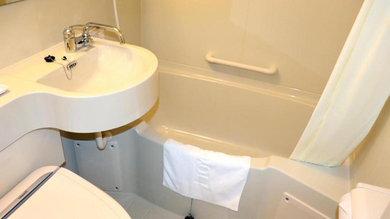 Toyoko Inn Nagareyama-Otakanomori Ekimae מראה חיצוני תמונה