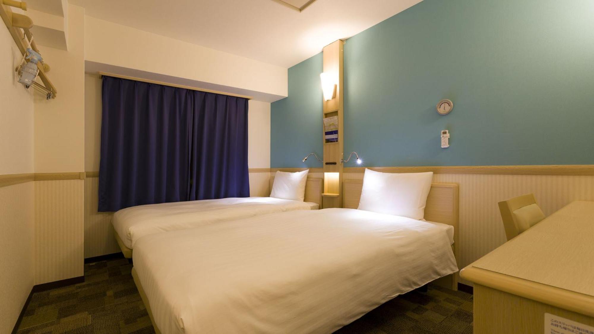 Toyoko Inn Nagareyama-Otakanomori Ekimae חדר תמונה